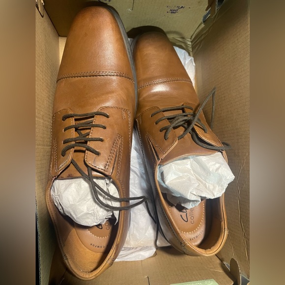 Clarks Men’s Tilden Cap Oxford Shoes - Picture 6 of 8